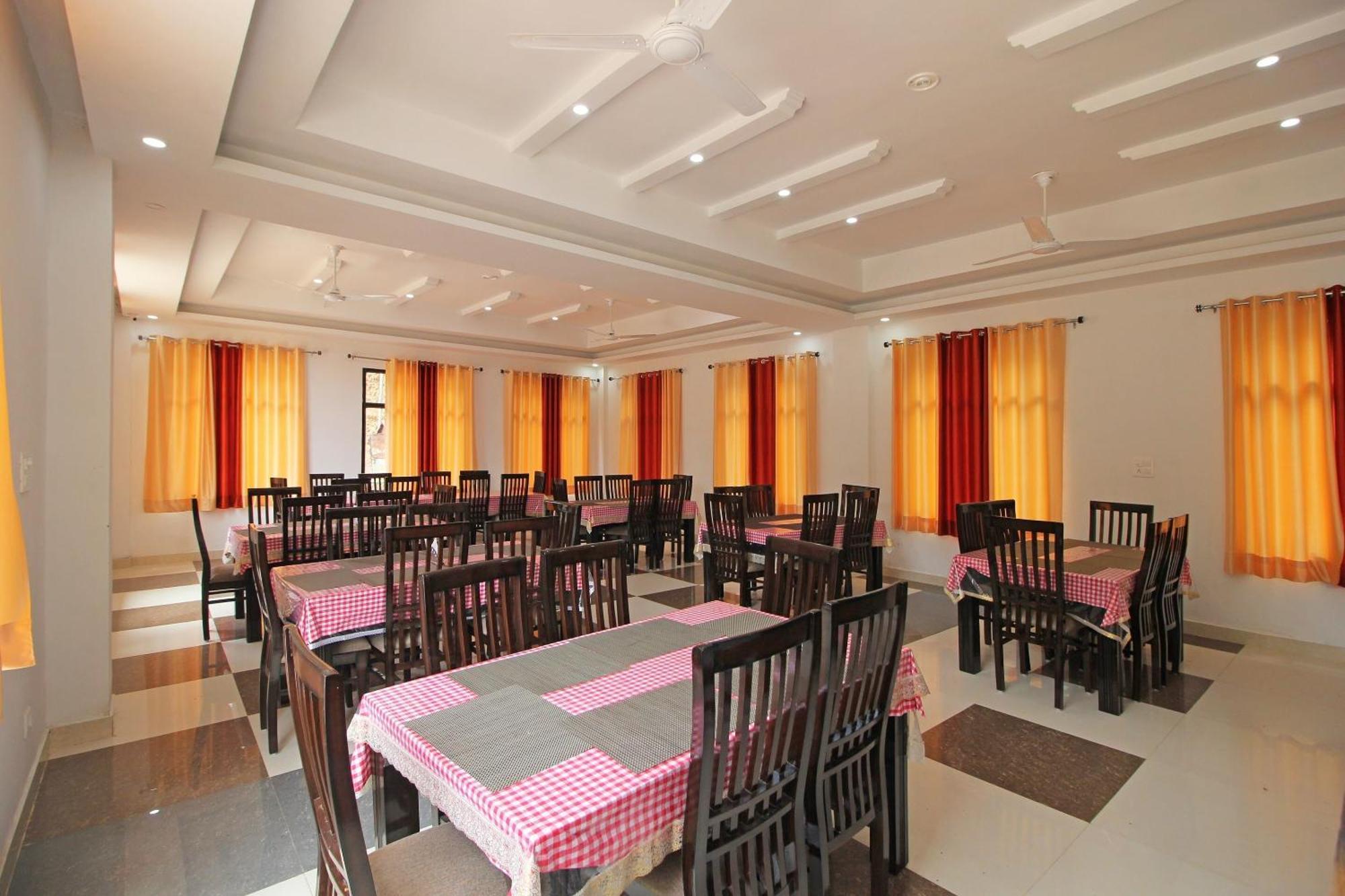 OYO 5509 Hotel Chandni Dharamshala Buitenkant foto